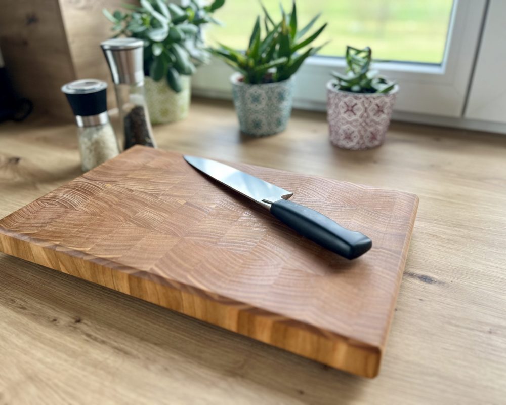 Stirnholz-Schneidebrett aus Kirschholz für Deine Küche zum Kochen und Schneiden